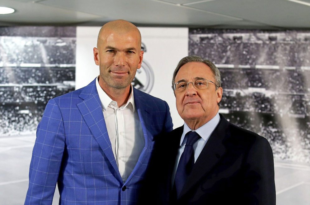 Zinedine Zidane saat diperkenalkan sebagai pelatih baru Real Madrid