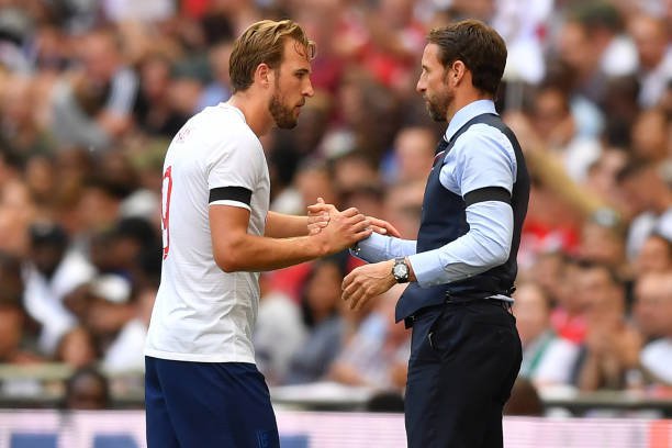 Harry Kane dan Gareth Southgate (c) AFP