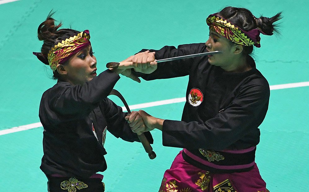 Ni Made Dwiyanti dan Ayu Sidan Wilantari (c) Inasgoc/Antara