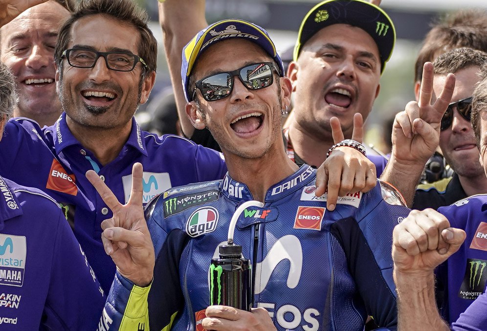 Matteo Flamigni, Valentino Rossi, dan Alessio Salucci. (c) Yamaha