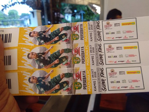 Kesalahan Penulisan Nama Madura United pada Tiket Pertandingan Persebaya Surabaya vs Madura United, Kamis (25/10) (c) Mustopa El Abdy
