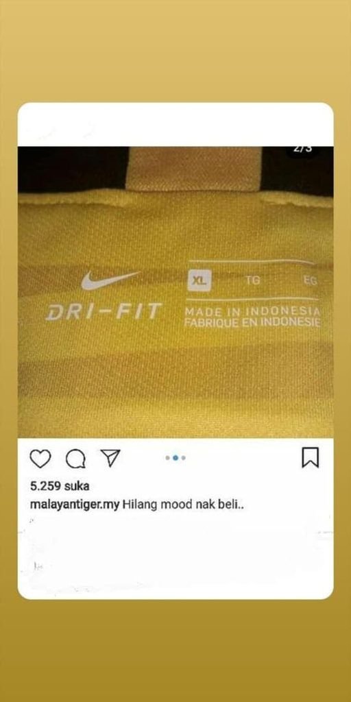 Salah satu bentuk kekesalan Fans Malaysia atas Jersey Produksi Indonesia (c) Fox Sport