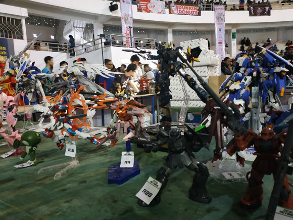 Pameran Gundam oleh Komunitas Pecinta Gundam (c) Serafin Unus Pasi