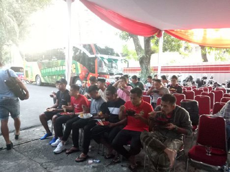 Suasana Halal Bihalal Bhayangkara FC di kawasan Melawai, Kebayoran Baru, Jakarta Selatan, Selasa (18/6/2019). (c) Bola.net/Fitri Apriani