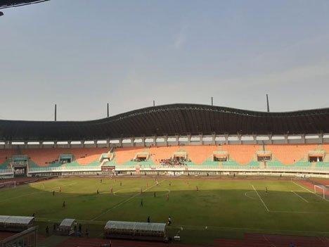 Suasana Stadion Pakansari pada pertandingan Tira Persikabo vs Persija Jakarta, Selasa (16/7) (c) Bola.net/Fitri Apriani