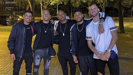  (c) Instagram/neymarjr