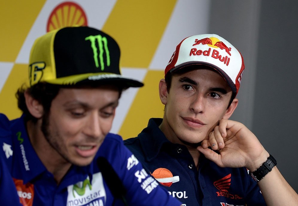 Valentino Rossi dan Marc Marquez dalam jumpa pers MotoGP Malaysia 2015. (c) AFP