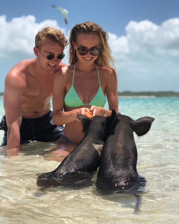 Matthijs de Ligt bersama kekasihnya, Annekee Molenaar. (c) instagram.com/annekeemolenaar