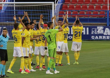 Cadiz merayakan promosi ke La Liga 2020/21. (c) AP Photo