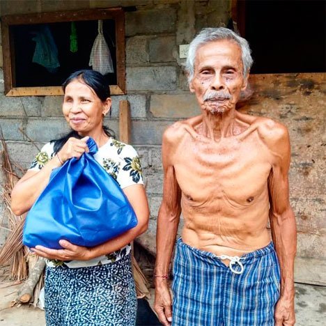 Bukan hanya anak-anak, Yayasan Hope for Bali juga peduli pada orang tua di Bali.