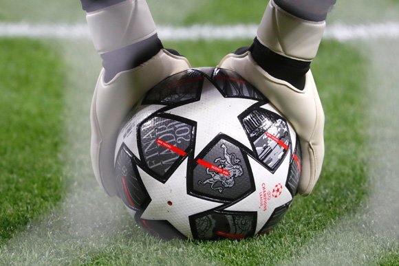 Adidas Finale Istanbul 21, desain baru starball untuk fase gugur Liga Champions 2020/21. (c) AP Photo