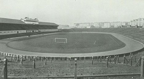 Hampden Park 1920. (c) stadiumguide.com/circa