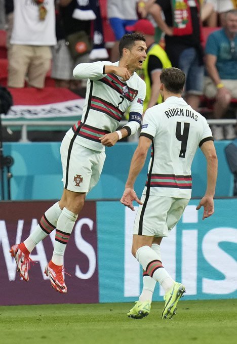 Aksi Cristiano Ronaldo pada laga Hungaria vs Portugal di Grup F Euro 2020 (c) AP Photo
