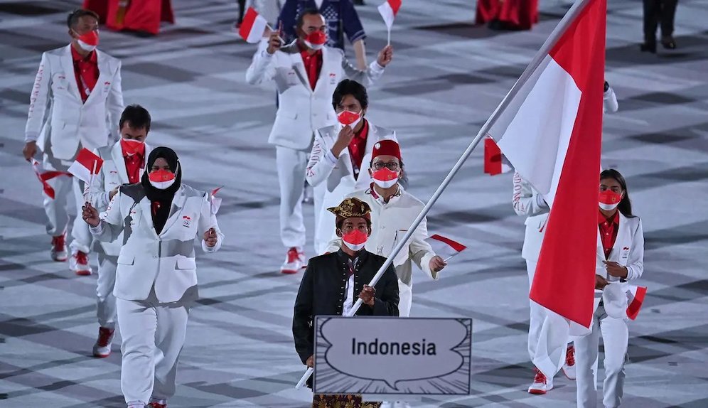 Kontingen Indonesia di pembukaan Olimpiade Tokyo 2020 (c) AFP/Ben Stansal