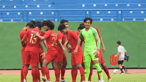 Timnas Indonesia U-18 Vs Malaysia pada babak semifinal Piala AFF U-18 2018 di Go Dau Stadium, Sabtu (17/8/2019). (c) PSSI