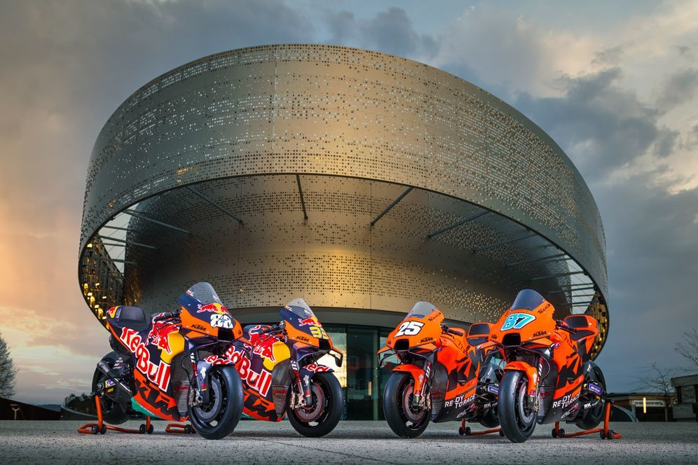 RC16 2022 milik Red Bull KTM Factory Racing dan Tech 3 KTM Factory Racing. (c) KTM Images