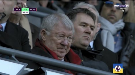 Tangkap layar ekspresi Sir Alex Ferguson saat Manchester United dipermalukan Manchester City (c) MEN