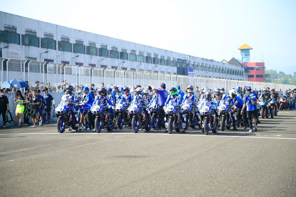 Idemitsu bLU cRU Yamaha Sunday Race (c) Yamaha Indonesia