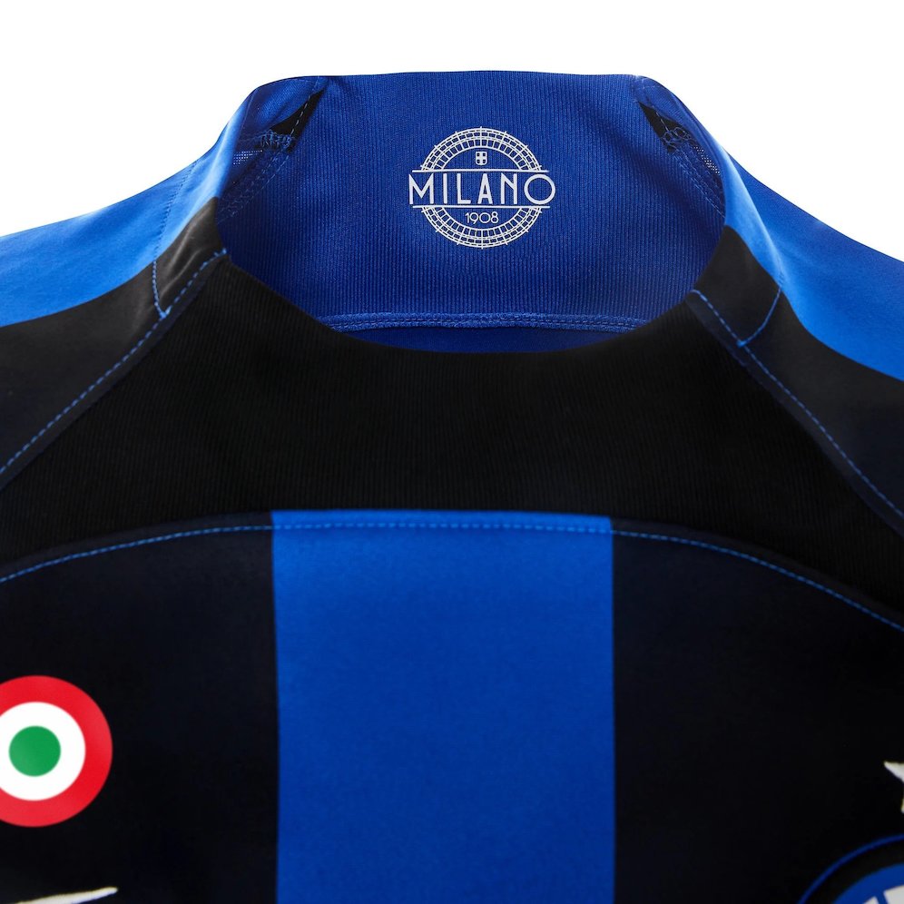 Detail kerah (c) FCIM
