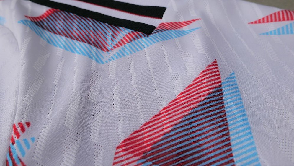 Detail jersey tandang Timnas Jepang di Piala Dunia 2022 (c) JFA