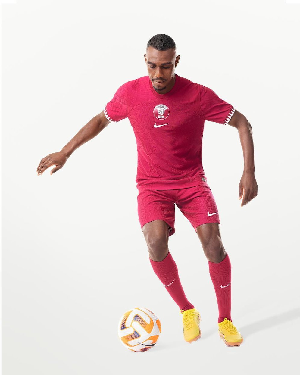 Jersey Qatar untuk Piala Dunia 2022 (c) NIKE