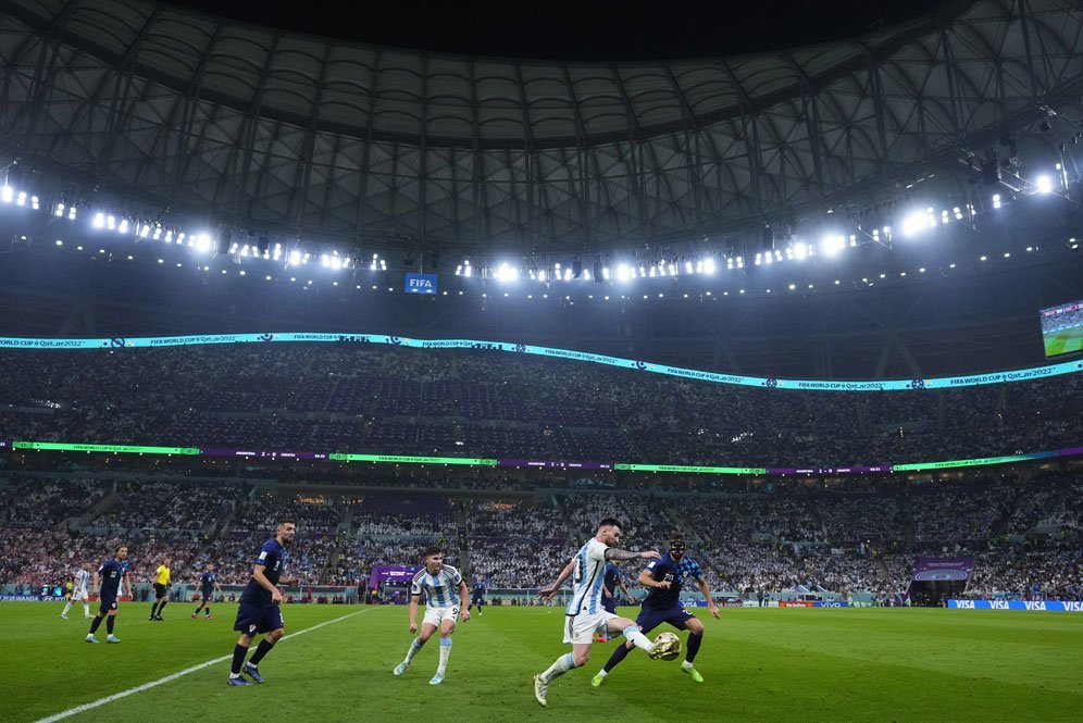 Argentina vs Maroko dalam semifinal Piala Dunia 2022 pada Rabu (14/12/2022) dini hari WIB. (c) AP Photo/Petr David Josek