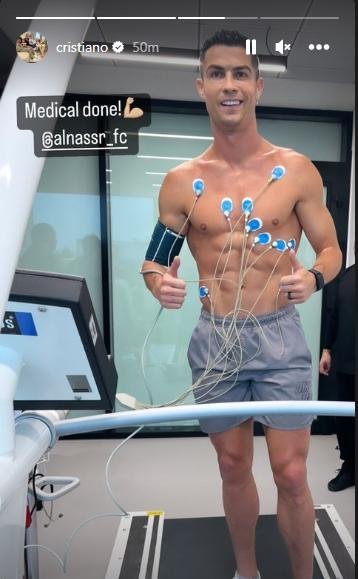 Cristiano Ronaldo sudah menjalani tes medis sebelum gabung Al Nassr. (c) Instagram/Cristiano