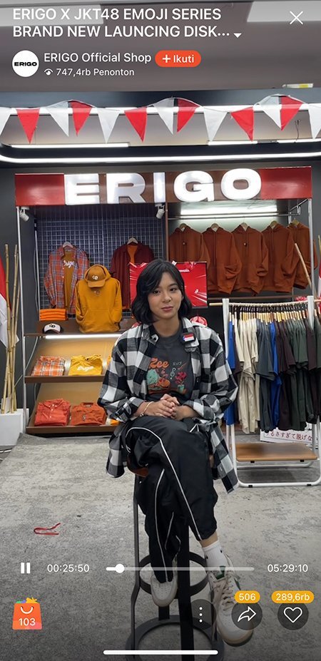 Tangkapan layar live streaming Erigo x JKT48 di Shopee Live pada Jumat (18/8) (c) Tangkapan layar live streaming Erigo Official Shop