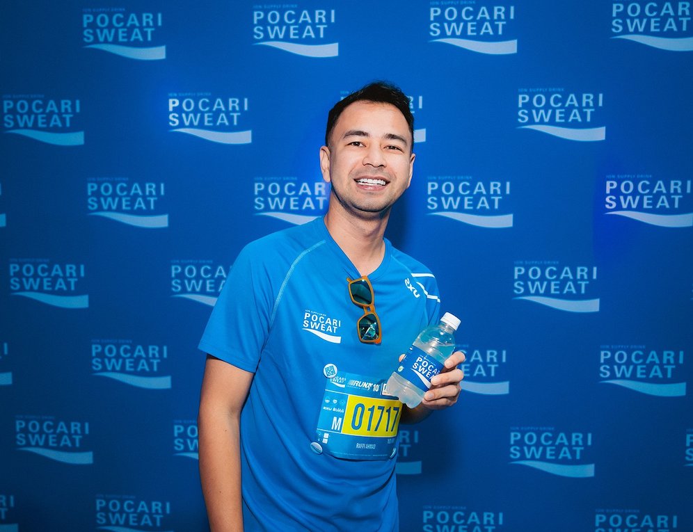 Raffi Ahmad mengikuti POCARI SWEAT RUN INDONESIA 2023. (c) Istimewa