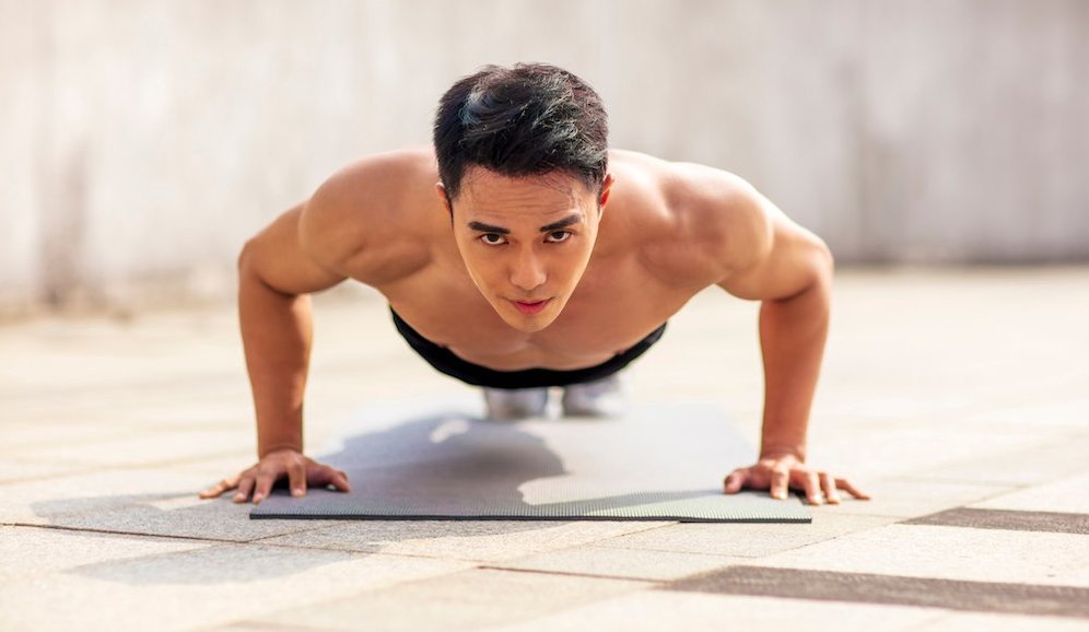 Push-up. (c) Shutterstock