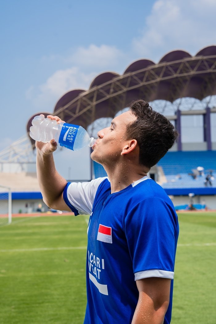  (c) POCARI SWEAT