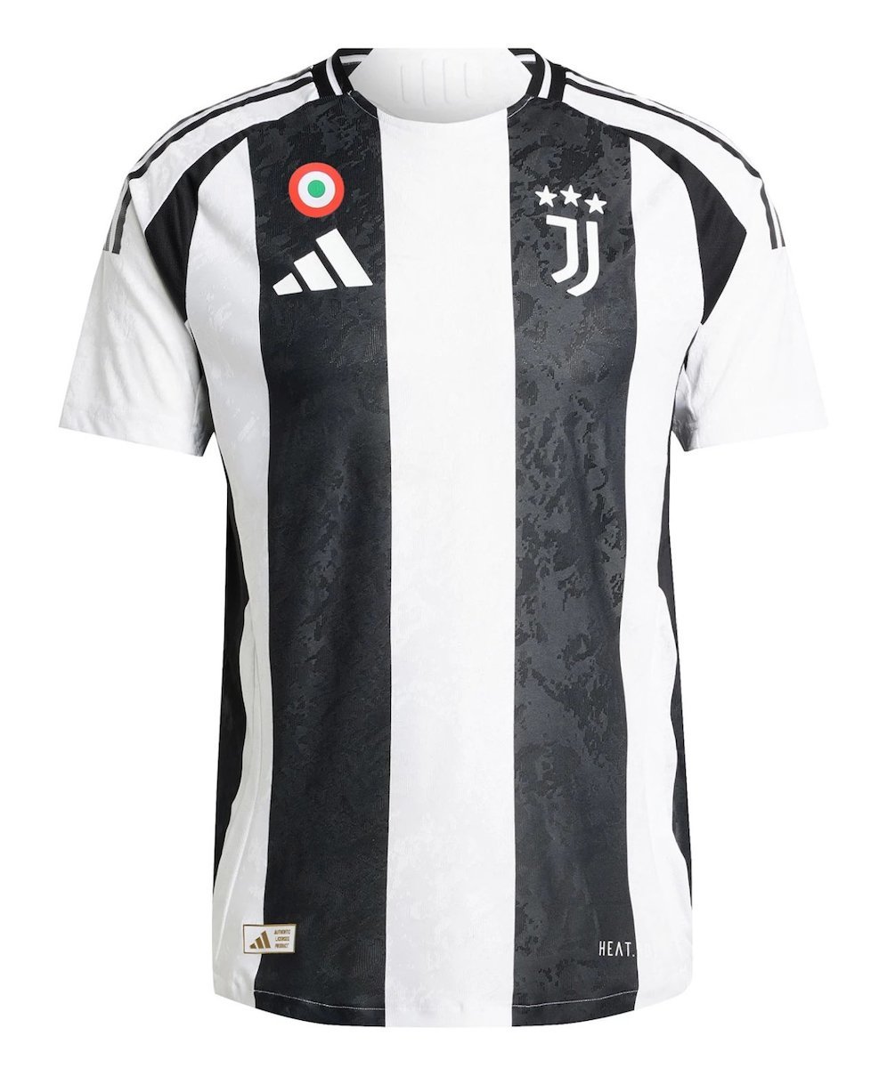 Tampak depan Jersey kandang Juventus 2024/2025 (c) Adidas