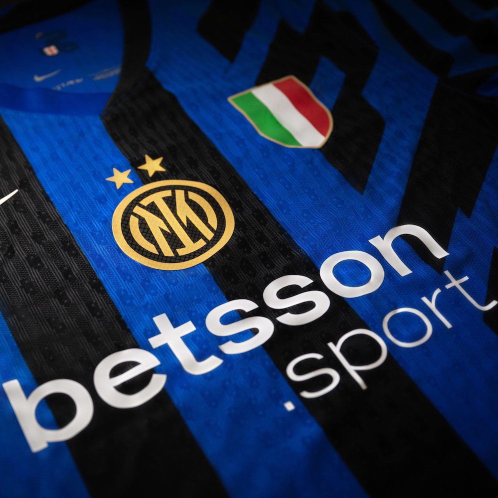 Jersey kandang Inter Milan 2024/2025. (c) FC Inter Milan