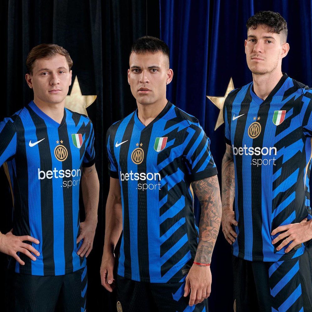 Pemain Inter Milan dengan jersey kandang 2024/2025. (c) FC Inter Milan