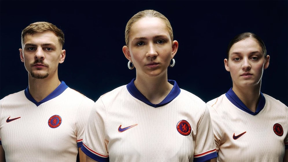 Potret pemain dengan jersey tandang Chelsea 2024/2025 (c) Chelsea FC Official