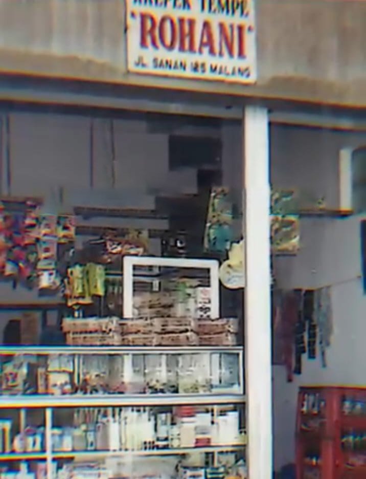 Perjalanan toko keripik tempe Rohani dimulai dari toko kecil di Jalan Sanan 125 Malang. (c) dok.keripiktemperohani
