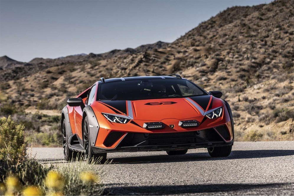 Lamborghini Huracan varian Sterrato. (c) Lamborghini