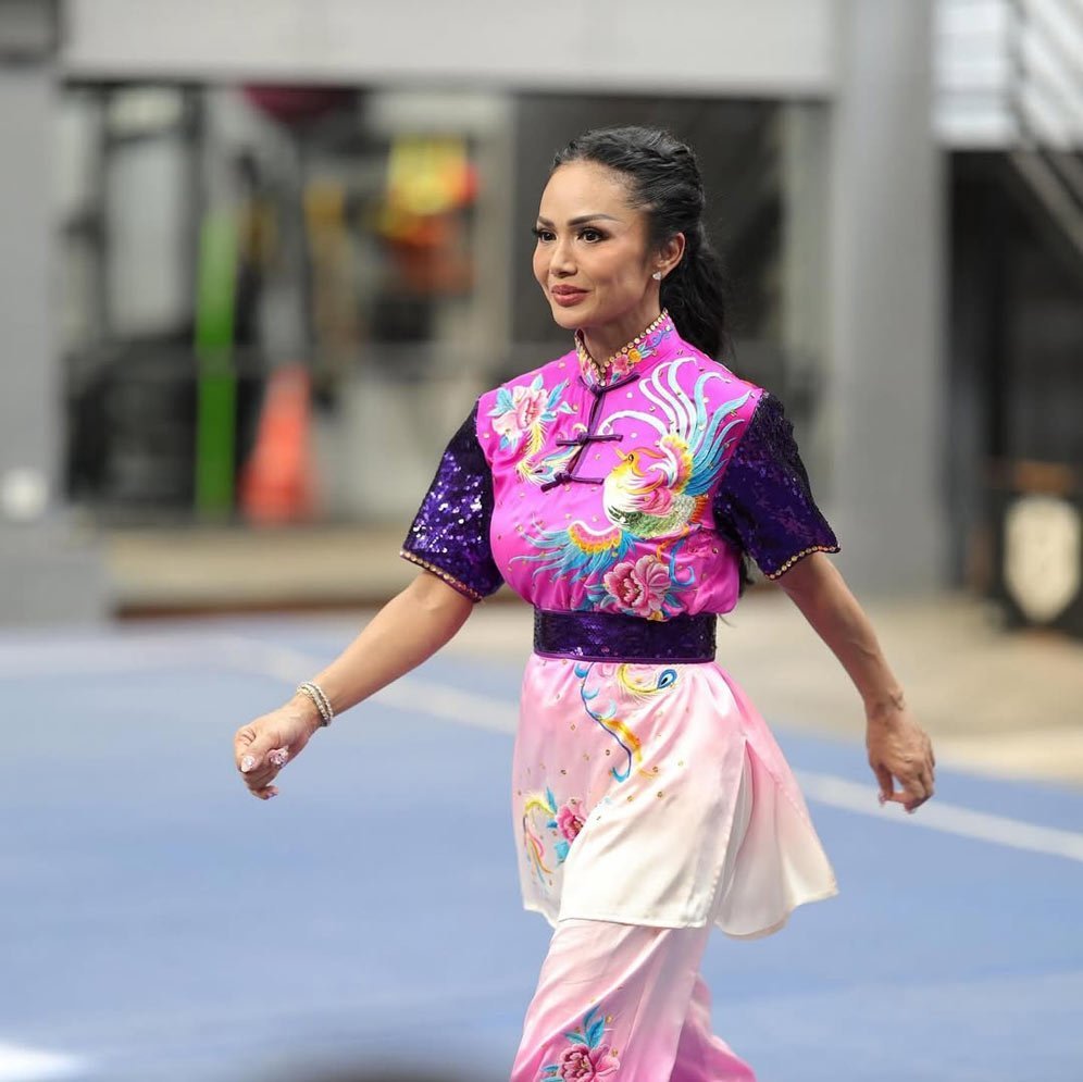 Persiapan Krisdayanti jelang kejuaraan dunia wushu di China pada 14-20 Oktober 2025. (c) Instagram/krisdayantilemos