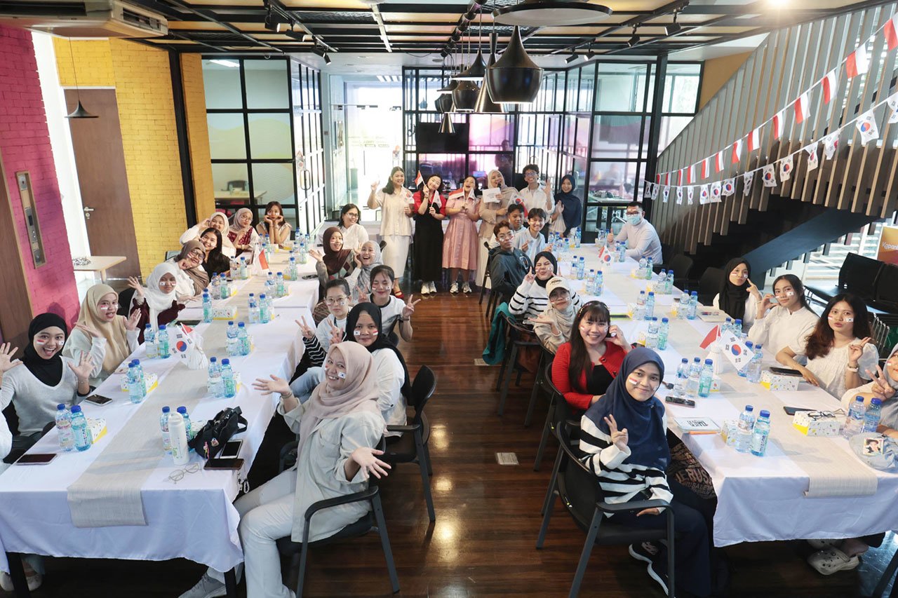 Potret keseruan acara KapanLagi Korea yang bertajuk Gwangbokjeol: Dua Negara, Satu Semangat (c) KL