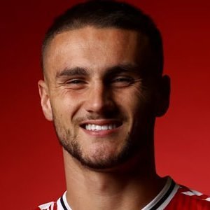 Taylor Jay Harwood Bellis