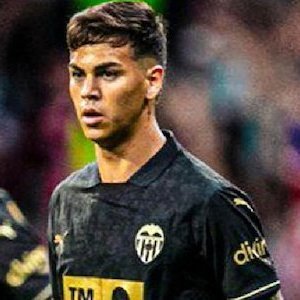 Enzo Barrenechea