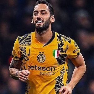 Hakan Calhanoglu