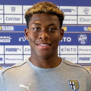 Zion Suzuki Zion Suzuki