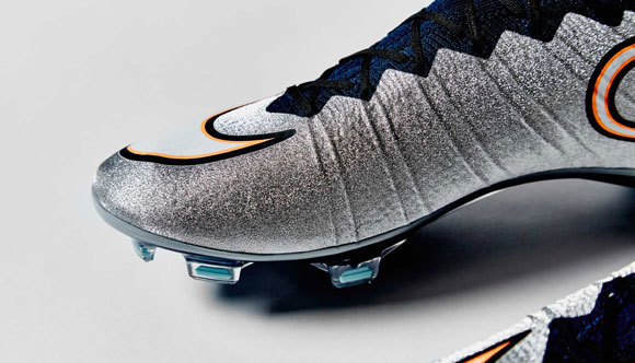 Detail CR7 Silverware