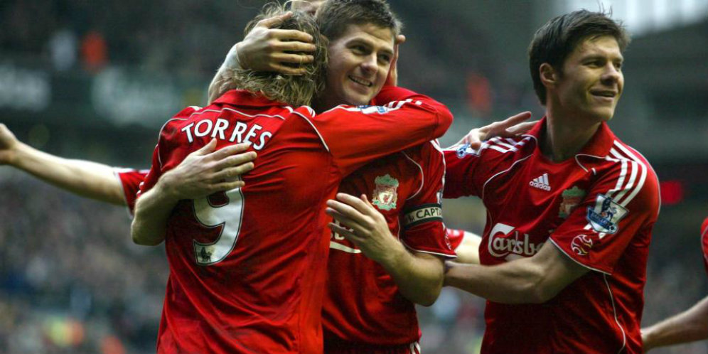 Tribute Steven Gerrard Untuk Xabi Alonso