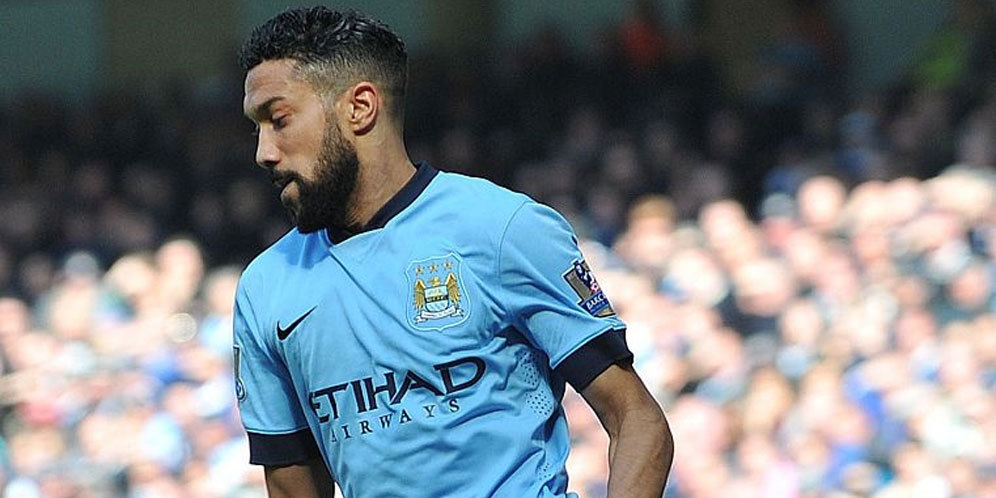 Istimewa! Clichy Cetak Gol Dari Jarak 50 Meter