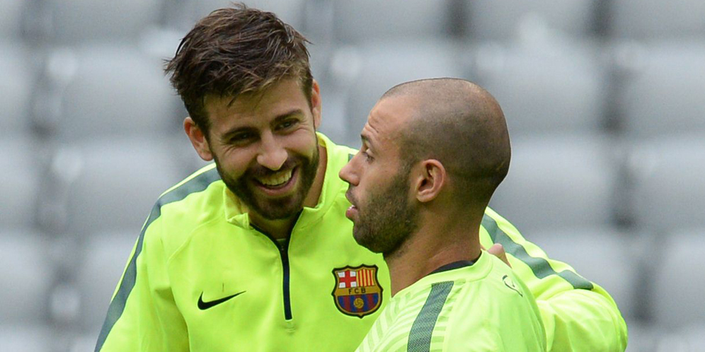 Mascherano Tak Permasalahkan Hobi Periscope Pique