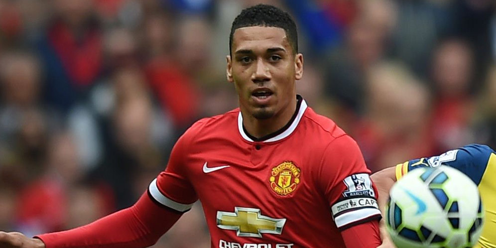 Smalling: United Bermain Lebih Bagus dari City 