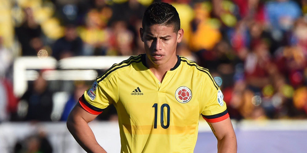 Kesal Timnya Kalah, James Rodriguez Cegat Wasit di Lorong Stadion