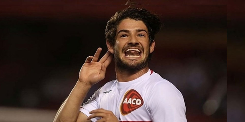 Pato Terbang ke Inggris Menuju Chelsea